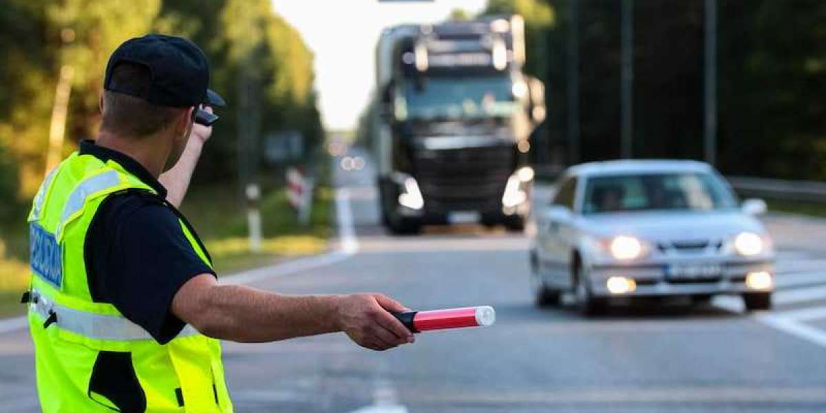 How Do Traffic Marshals Handle Emergency Situations?