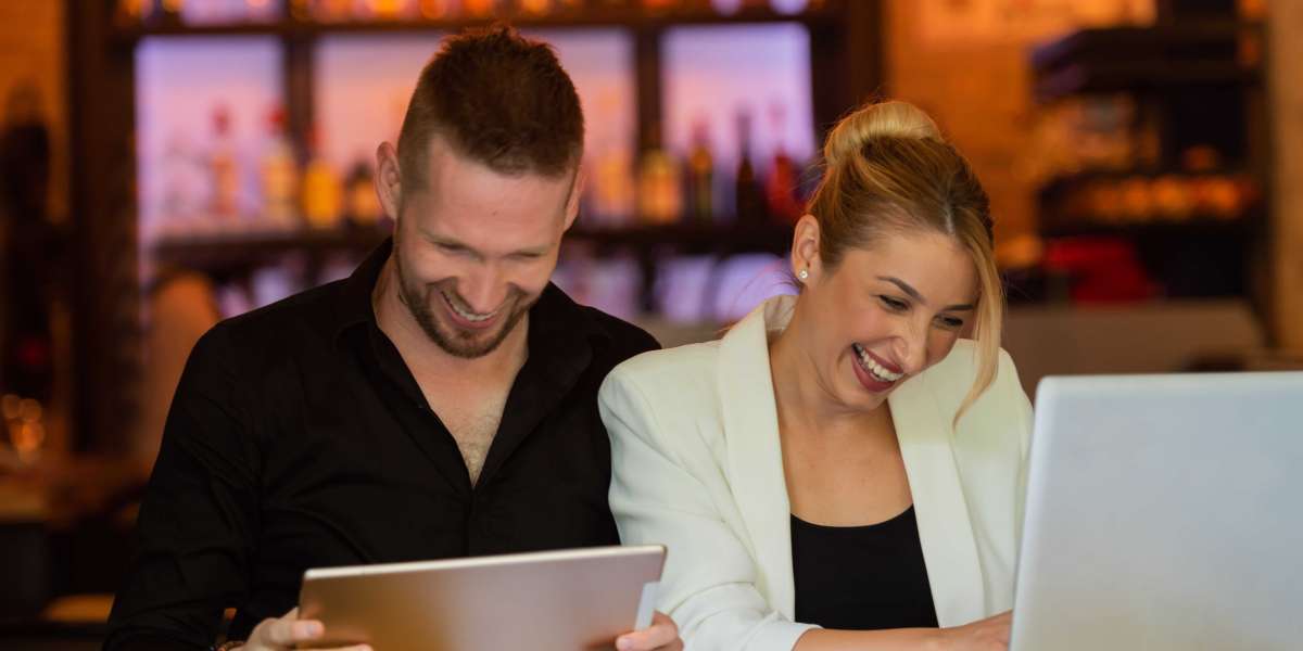 The Rise of Online Entrepreneurship: Navigating Digital Landscapes